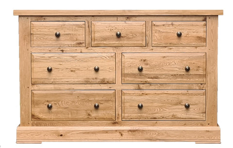 An Avignon - 2 Over 3 Chest Of Drawers. A Solid oak 3 over 4 chest of drawers.
