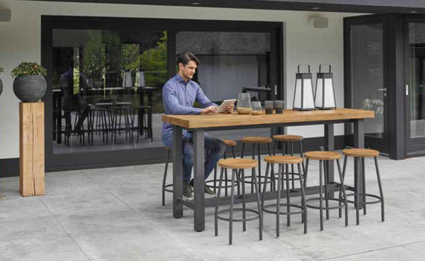 Contemporary designed outdoor high bar  table in teak and aluminium