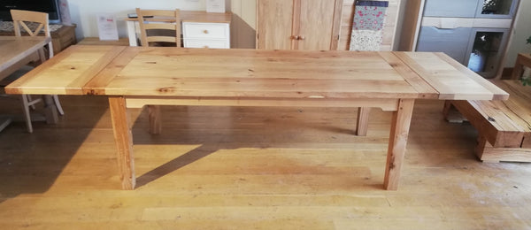Sussex - Heavy Extending Oak Farmhouse Table