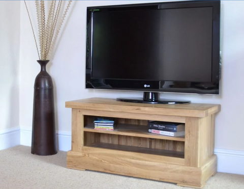 Small Oak TV Cabinet with open Niche