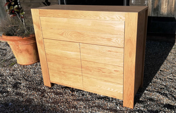 Contemporary Solid Oak 2 door 1 drawer Sideboard