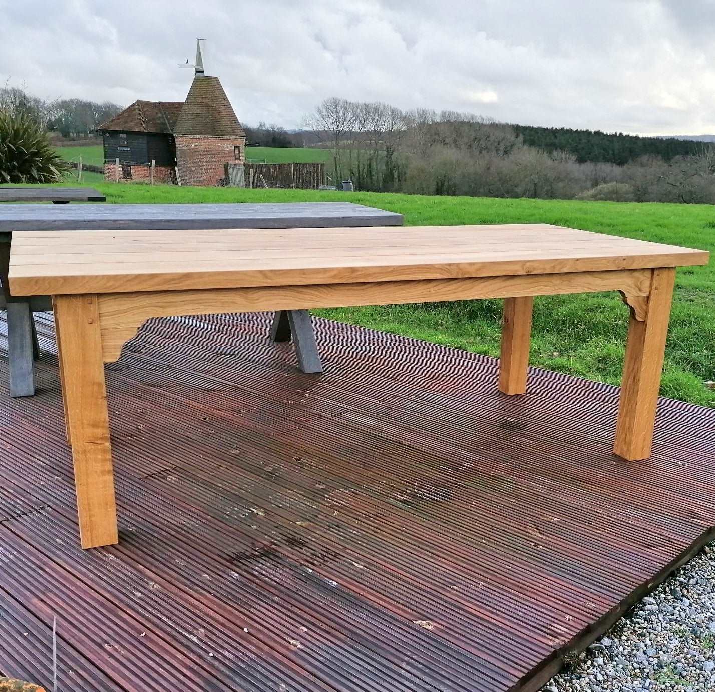 Oak deals garden table