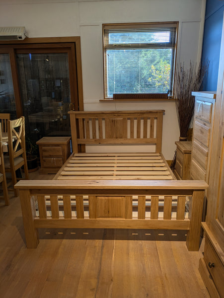 Avignon - Solid Oak Bed