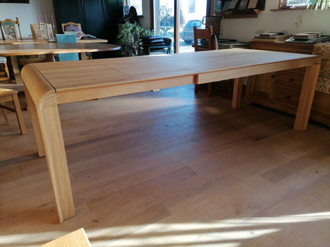 Double Extending Contemporary Design Curve Top Dining Table