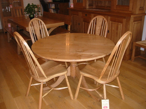 Round Pedestal Oak Dining Table with chair set