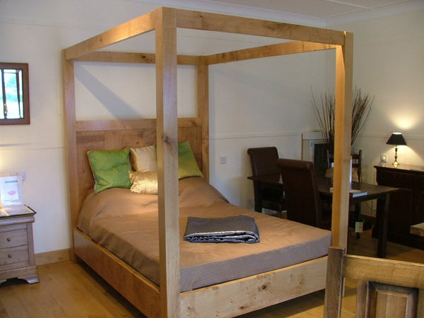 Swailes Open Four Poster Oak Bed End view
