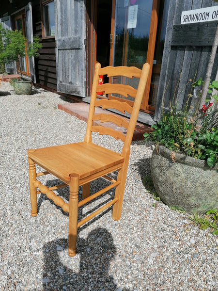 Sussex - Waveyline Ladder back Side Chair